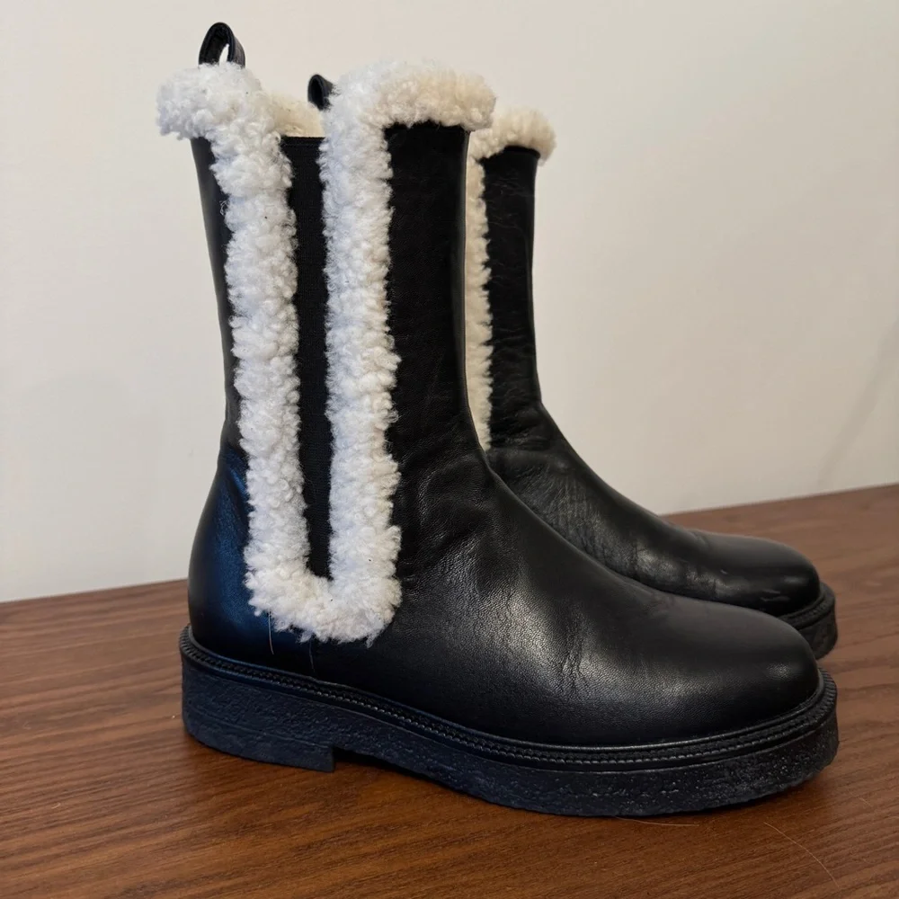 STAUD Palamino Black Leather Chelsea Boots with Shearling Trim - Picture 1 of 9